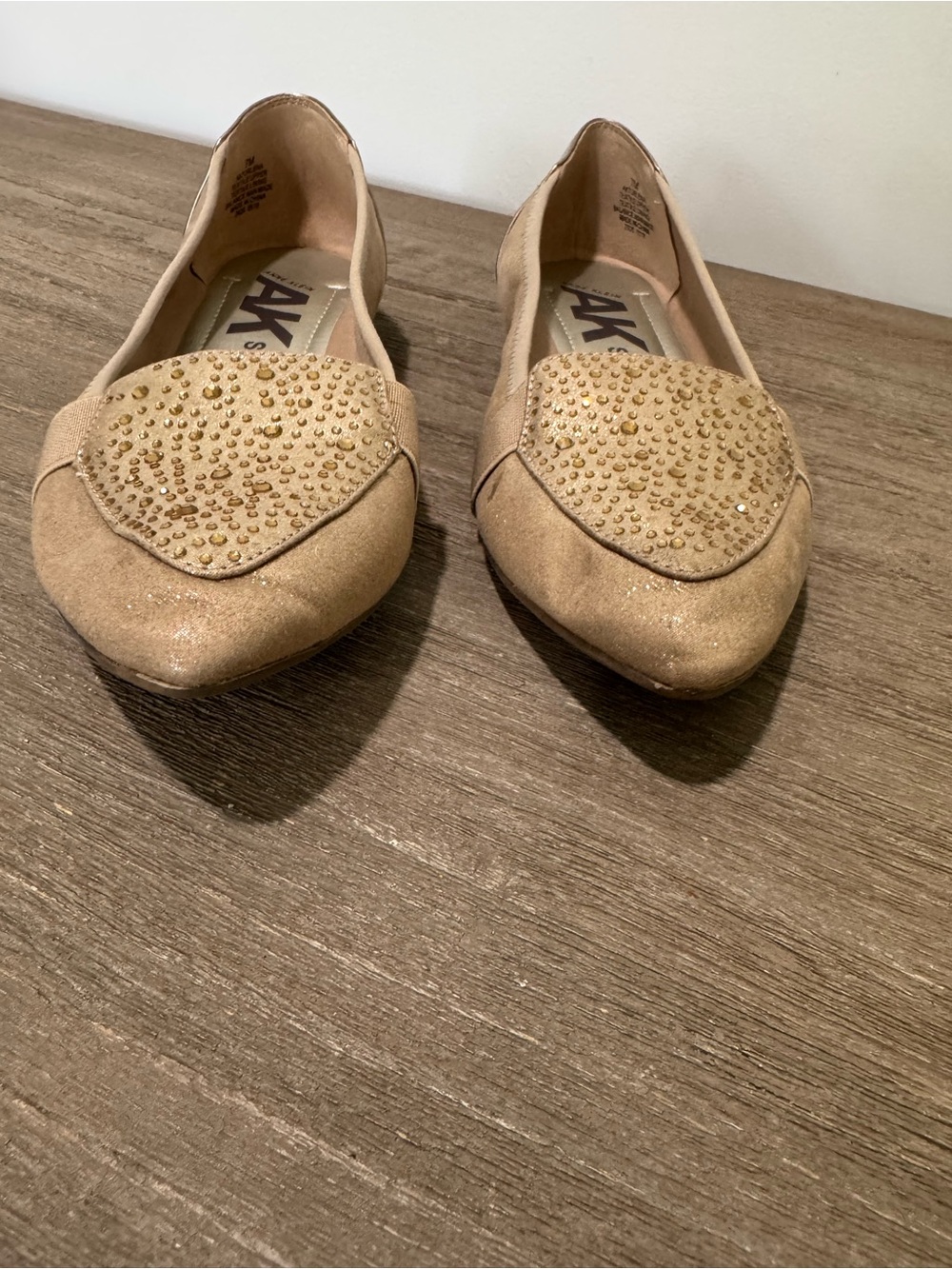 Anne Klein Flat | Size 7 | Good Used Condition - Picture 4 of 8